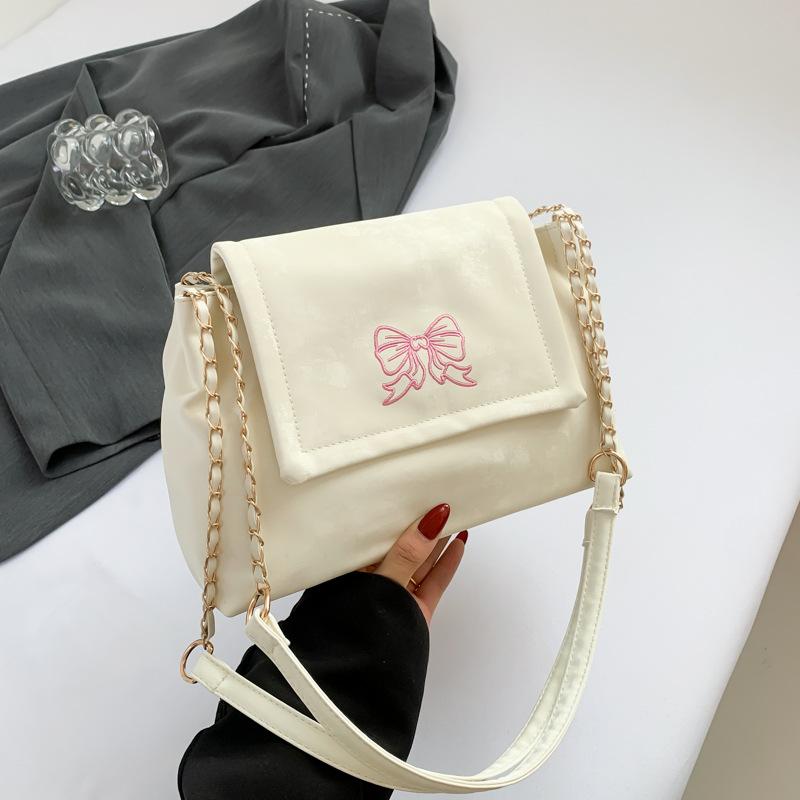 Fashionable Butterfly Element Bag for Women In Spring and Summer New Large Capacity Fashionable Chain One Shoulder Armpit Tote Women's Bag