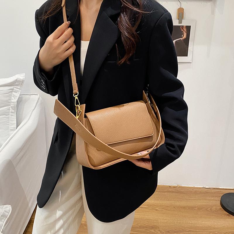 Sling Armpit Shoulder Side Bags for Women 2025 Designer Handbags and Purses Solid Leather Small Bucket Crossbody Bags for Women