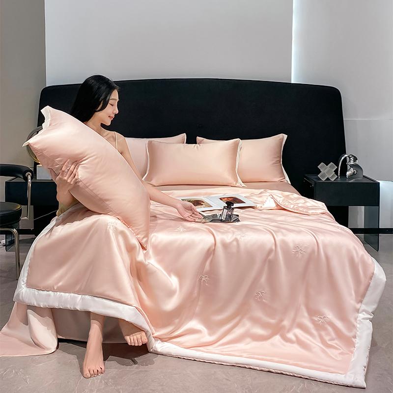 Mei Yun Ge Full Embroidery Series Water Washed Ice Silk Summer Quilt