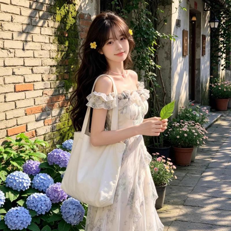 Seaside vacation style suspender skirt yarn French ruffle edge beach dress atmosphere long dress elegant female fan
