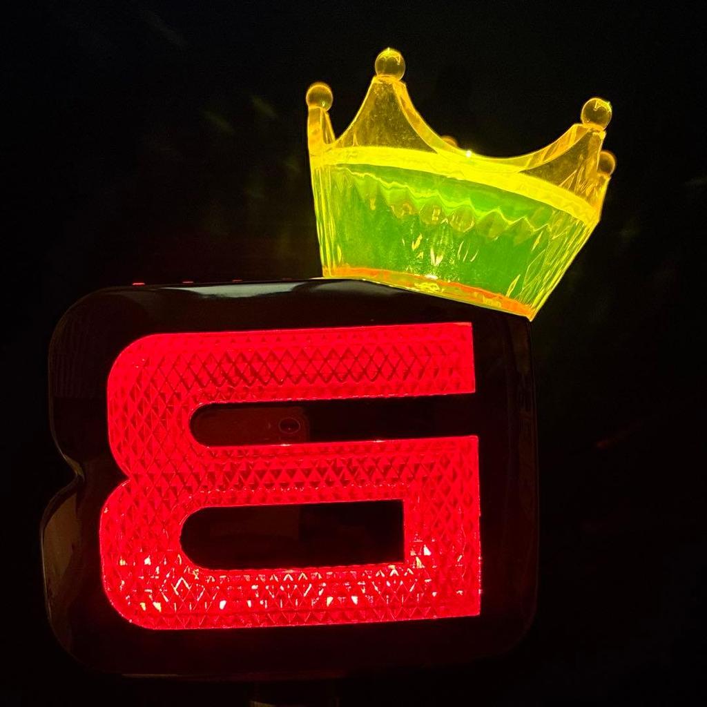 [USED] BIGBANG (Crown) 10th Anniversary Official Light Stick