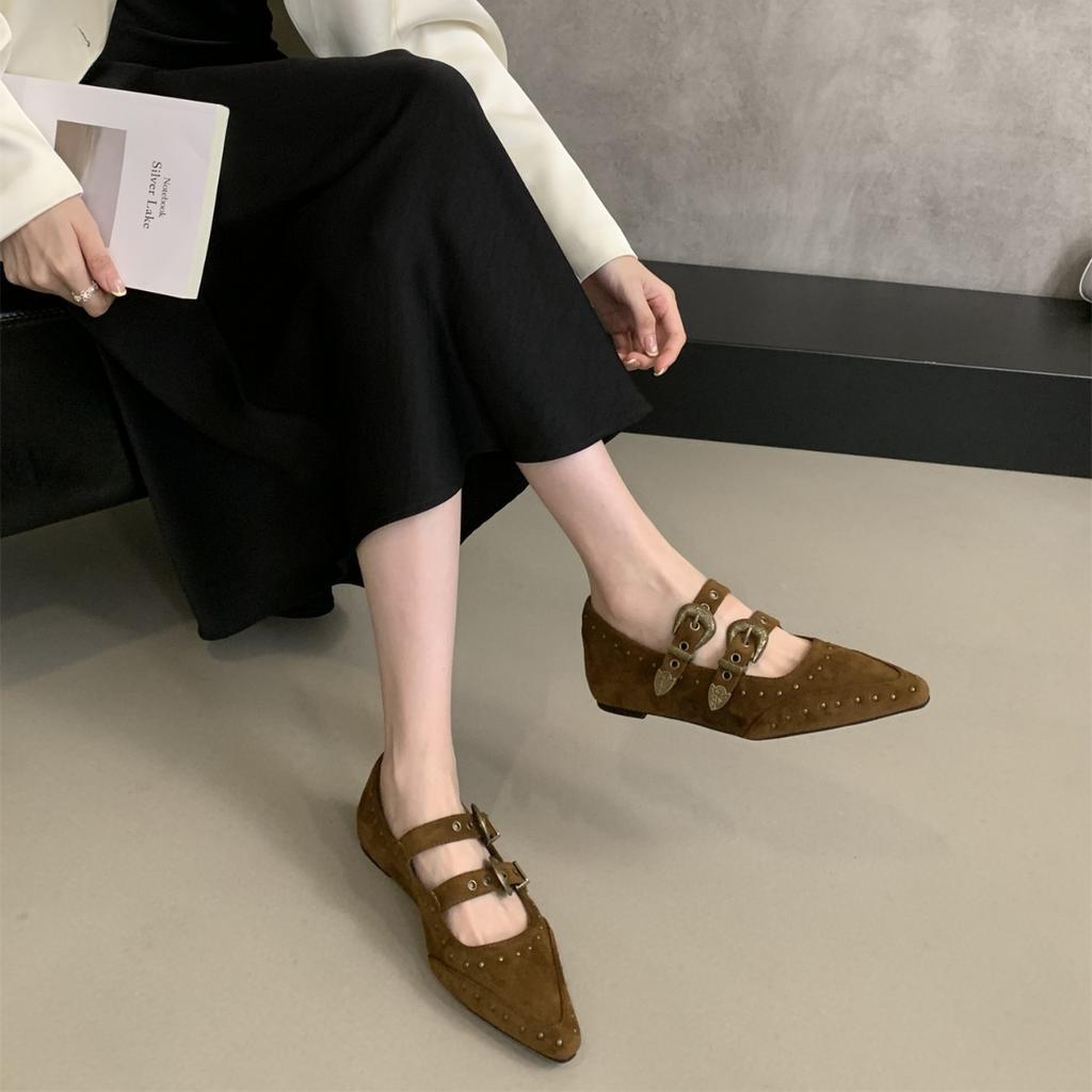 Retro Rivet Pointed Mary Jane Shoes Women's 2025 Autumn Belt Buckle Shallow Mouth Temperament Inner Height Increase One Word Belt Single Shoes