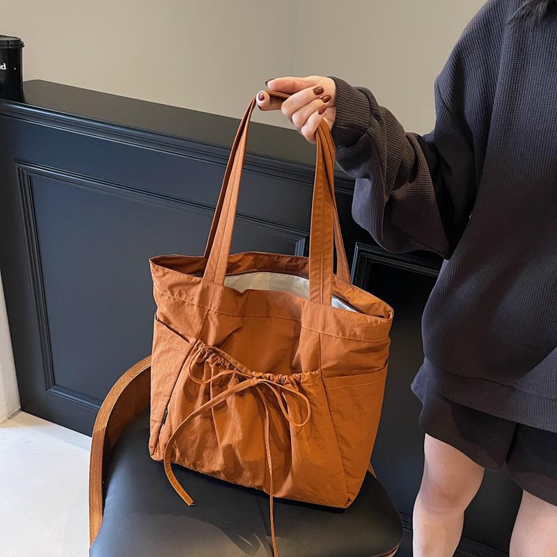 

Nylon Women s Large Capacity Versatile Shoulder Tote Bag 2025 коричневий