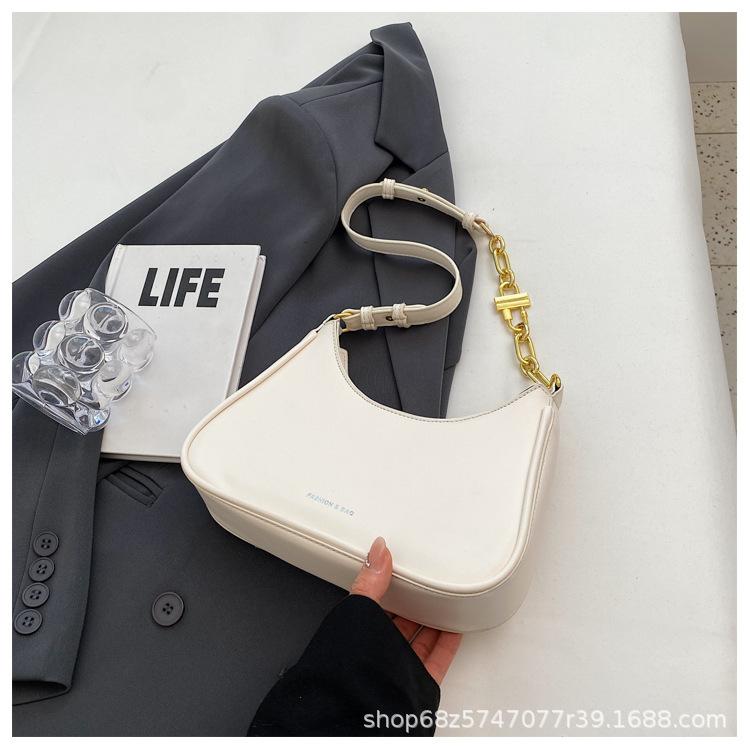 High-end underarm bag women's bag 2025 new fashion crossbody women's bag versatile women's chain one-shoulder small square bag