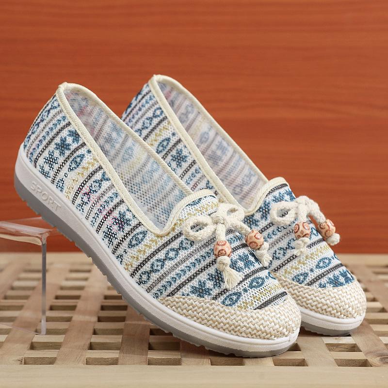 

Весенне-летние новые тканевые туфли женские сетчатые туфли нескользящая мягкая подошва дышащие и удобные туфли на одной педали для среднего и пожилого возраста 41