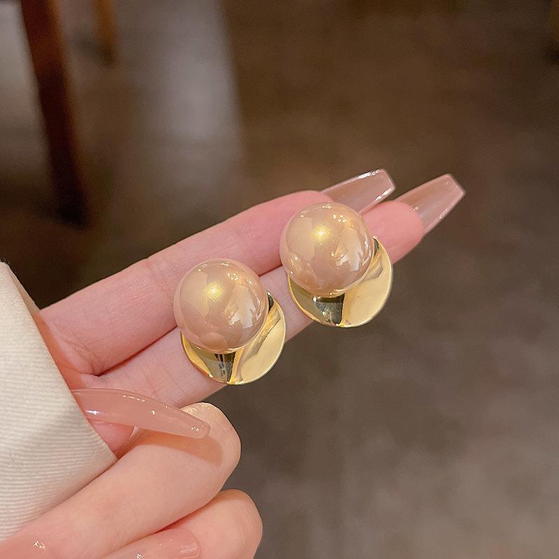 2024 Elegant Pearl Stud Earrings with S925 Silver Needle - Light Luxury & Fashionable Style