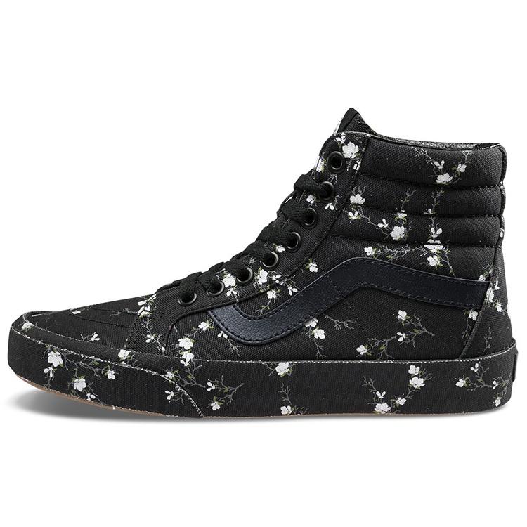 Vans SK8-HI Reissue  Midnight Floral - Black  Men s VN0A2XSBUKJ EU 36.5