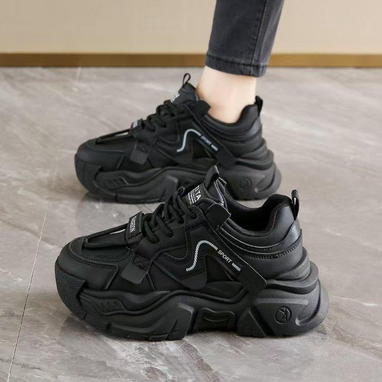 Fried Street Dad Shoes Girl 2025 New Spring Popular Black Single Shoes Muffin Platform European Versatile Casual Sneakers