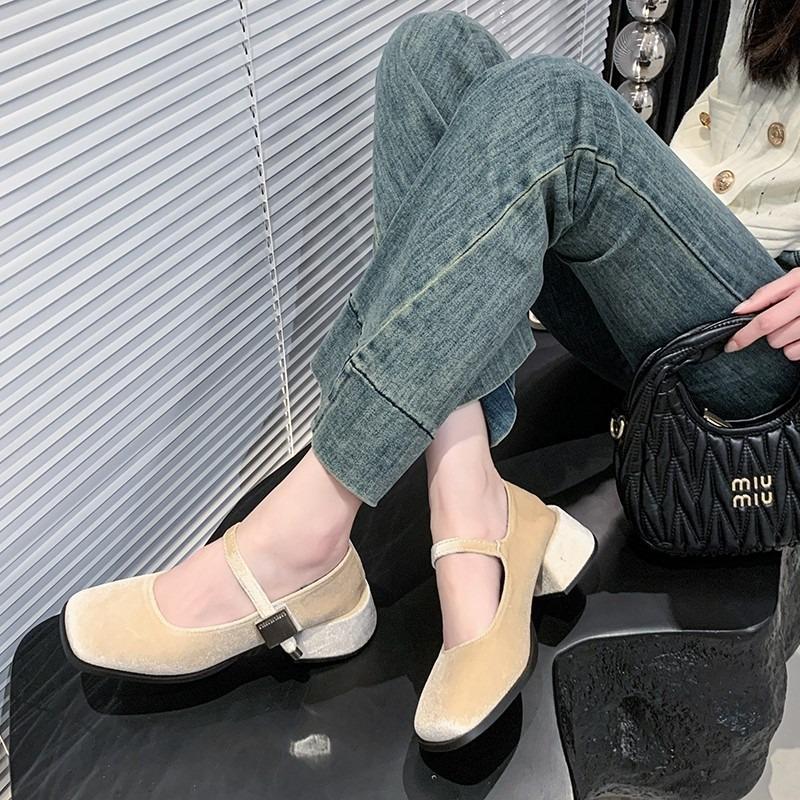 Mary Jane shoes women's thick heel grandma shoes early spring and autumn new square head velvet high heels one-word single shoes