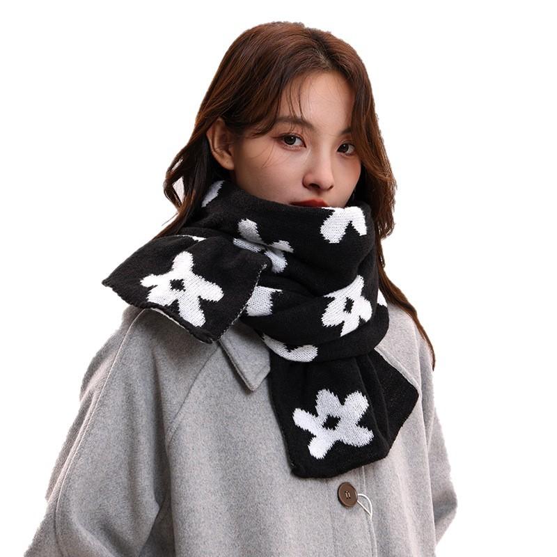 Double-sided small flower knitted wool scarf for women's autumn and winter black and white Korean version versatile student spring and autumn new mod