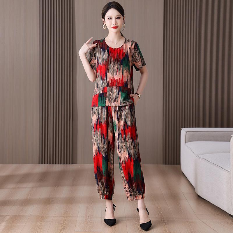 Mother's Summer Two-piece Cotton Silk Pajama Set - Short Sleeve for Women, Wear Indoors or Outside