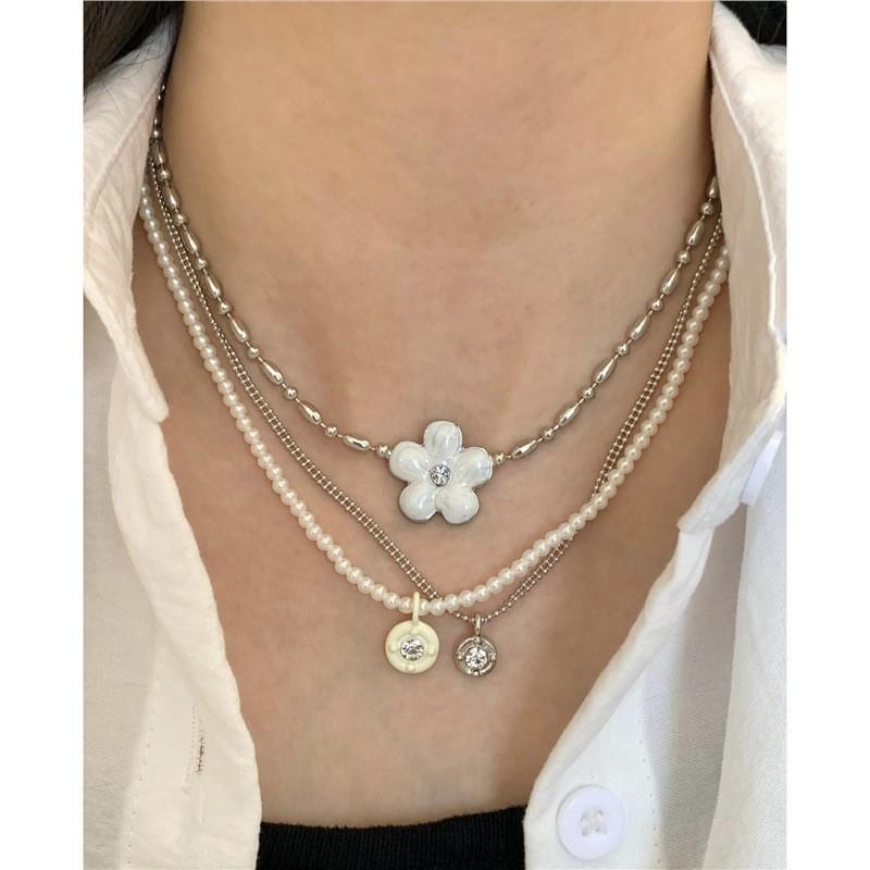 RORY Drip Glaze Flower Layered Beaded Necklace Women Tiny Rice Bead Clavicle Chain
