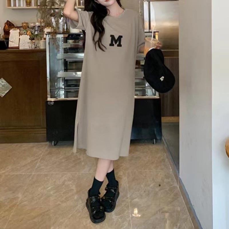 

Новий літній жіночий одяг великих розмірів, вільна нижня сорочка, яка прикриває живіт, для жінок, які виглядають стрункою, довга сукня-футболка вище коліна 2XL