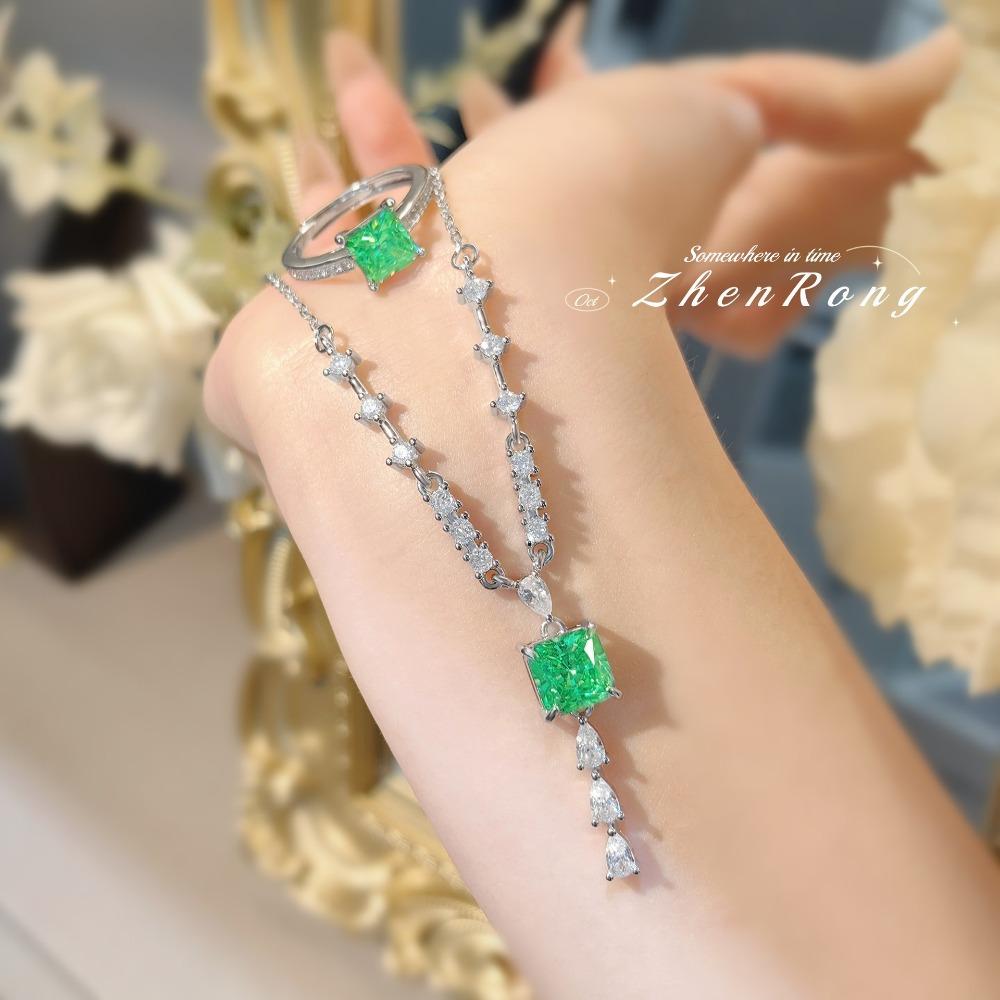 Women Jewelry Set Fashionable Light Luxury Ice Cut Paraiba Necklace with High Carbon Green Diamond Ring