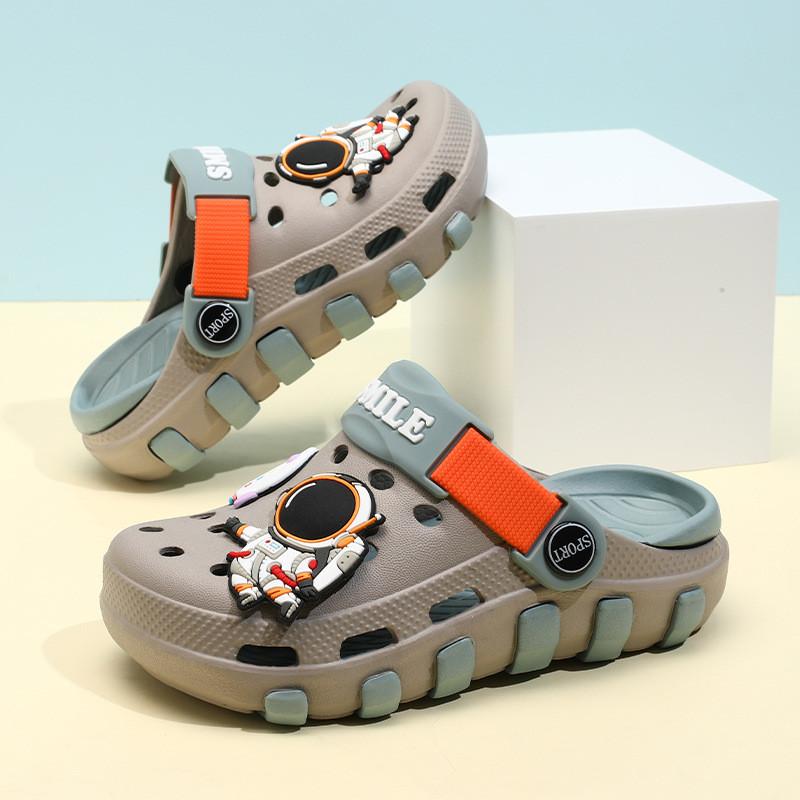 Eva Lightweight Breathable Childrens Hole Shoes For Boys Summer Casual Beach Sandals