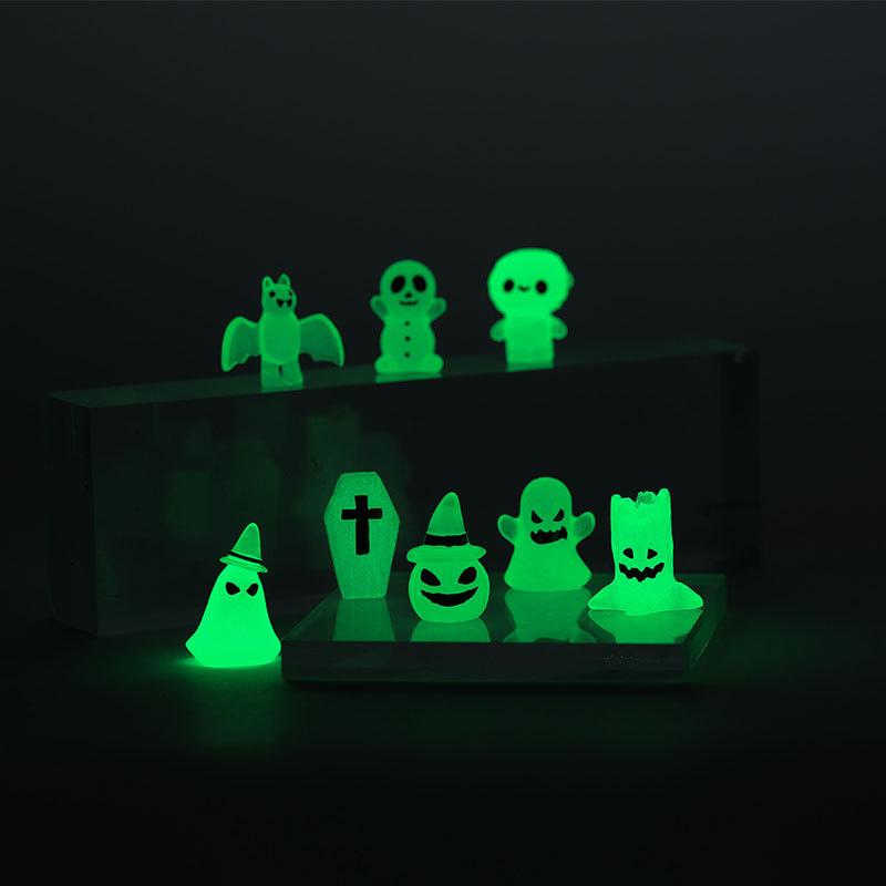 Decor Mini Luminous Ghost Ornament Halloween Decoration Coffin Pumpkin Bat Glowing Home Decoration Micro Miniature Decoration