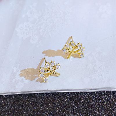 Small Earrings Inlaid with Diamonds In The New Style  New Trendy and Stylish Sleeping Earrings  Simple and Cold Style Earrings