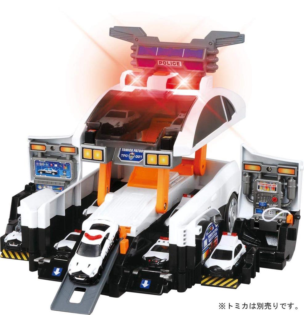 TAKARA TOMY Promění se v hračku do auta Big Patrol Mini pro chlapce a dívky od 3 let Splňuje bezpečnostní normy pro hračky Certifikace ST Mark TOMICA "Tomica