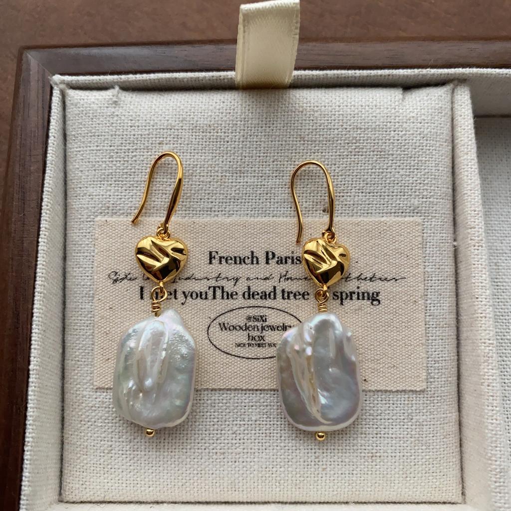 Special-shaped Baroque Pearl Earrings, Earrings, Light Luxury, High-end Sense, Niche Temperament, Retro Exquisite and Versatile Daily Earrings.