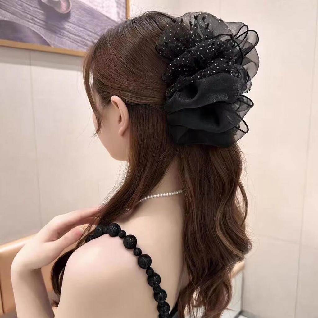 Ostrich Feather Claw Clip: Elegant Updo Accessory for Volume & Style