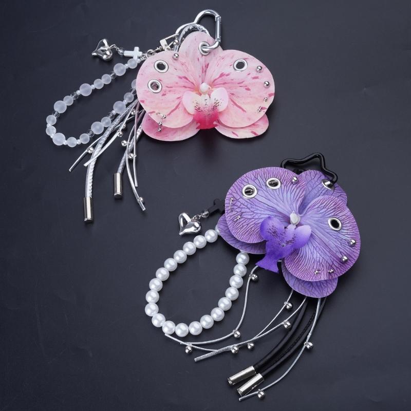 2Pcs Handmade Flower Tassels Keychain Charm Elegant Floral Design Pearls Accent Hanging Decoration for Bag Jewelry Gift