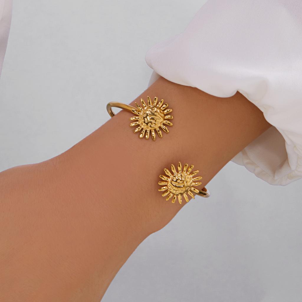 Stainless Steel Exaggerated Sunflower Opening Bracelets For Women Fashion Gold Color Punk Star Moon Cuff Bangles Party Jewelry