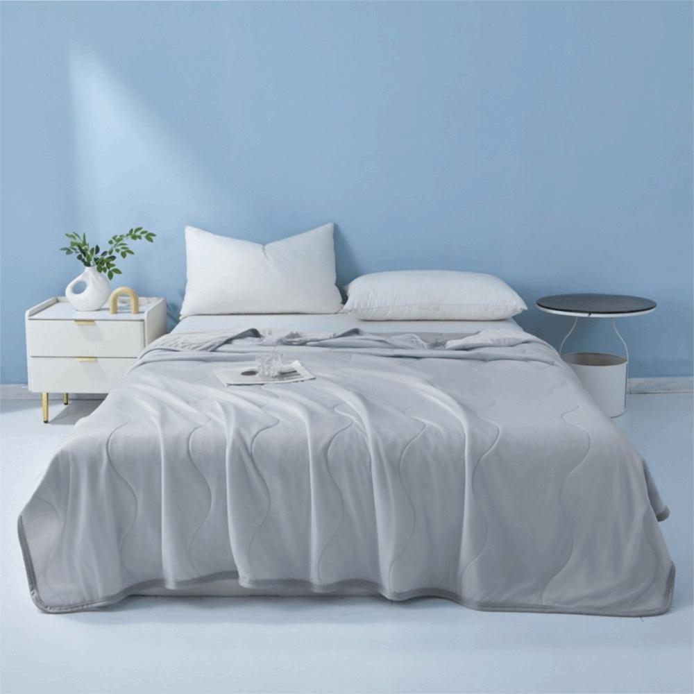 Solid Color Summer Ice Silk Quilted Quilt Thin Breathable Cooling Blanket Throw Blanket Dormitory