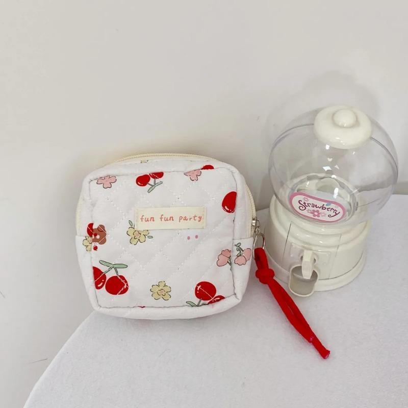 Women's Sanitary Pouch Cute Mini Bag for Tampon & Makeup Organizer Small Portable Coin Purse with Zipper