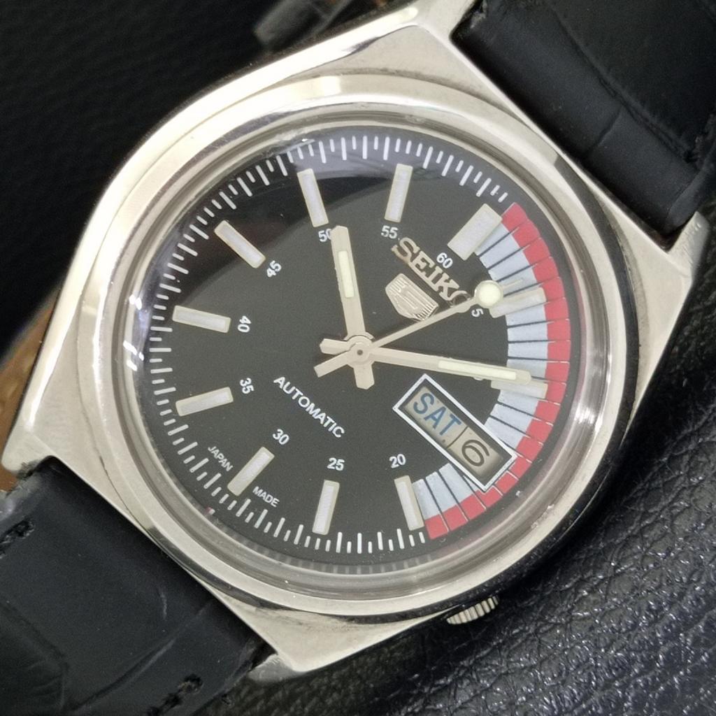 

AUTOMATIC VINTAGE SEIKO 5 JAPAN MENS BLACK COLOR DIAL WATCH a500757-5 R154-a500757