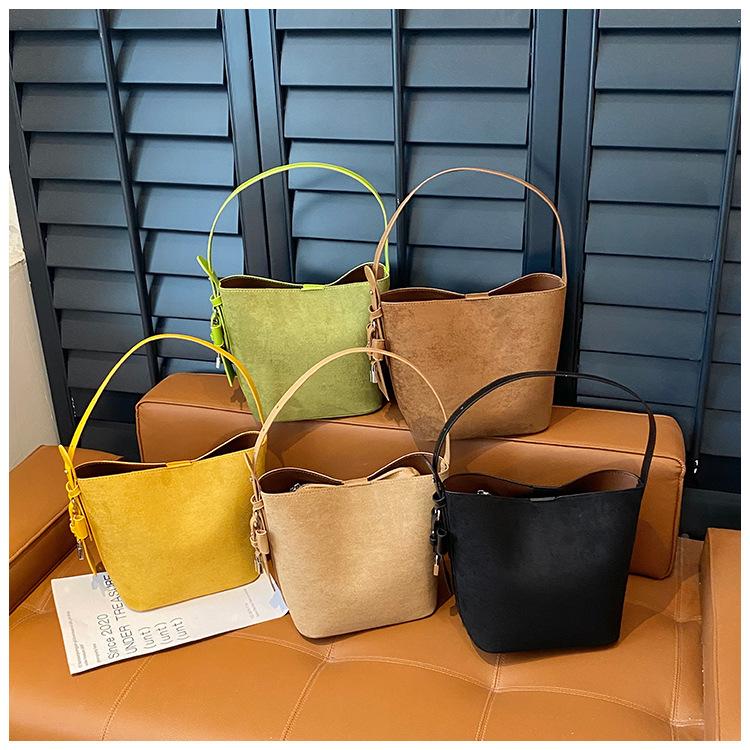 Suede Retro Matte Small Bag Women's 2025 New Fashion Simple Shoulder Messenger Bag Portable Bucket Bag