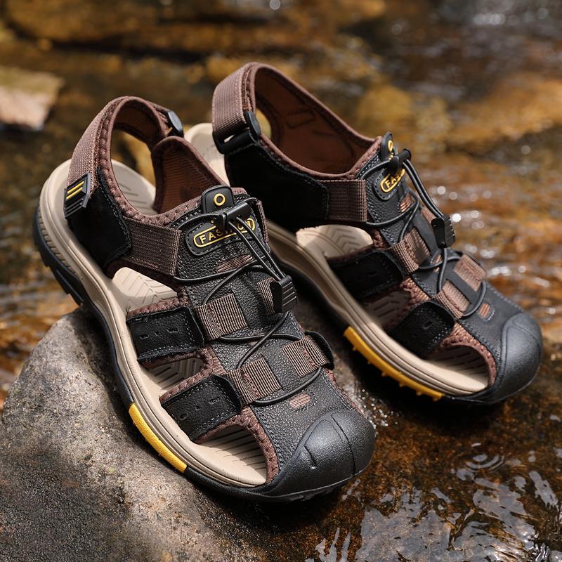 Scarpe da uomo in vera pelle Sandali da uomo nuovi estivi Sandali da spiaggia per esterni Taglie forti 38-46