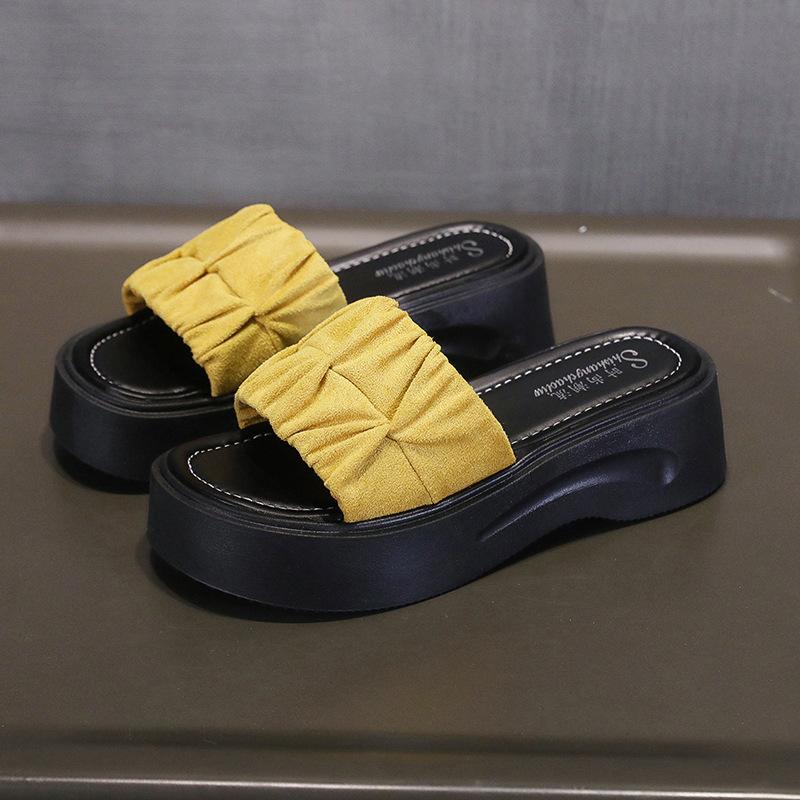 

Универсальные уличные тапочки 2025 лето новинка толстая подошва подошва-маффин мягкая подошва простые уличные пляжные жемчужные крутые тапочки 40 жёлтый