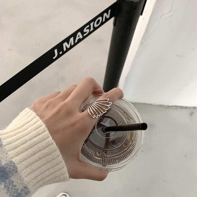 

Современное посеребренное кольцо с крылом бабочки для женщин, уникальный дизайн для трендового образа