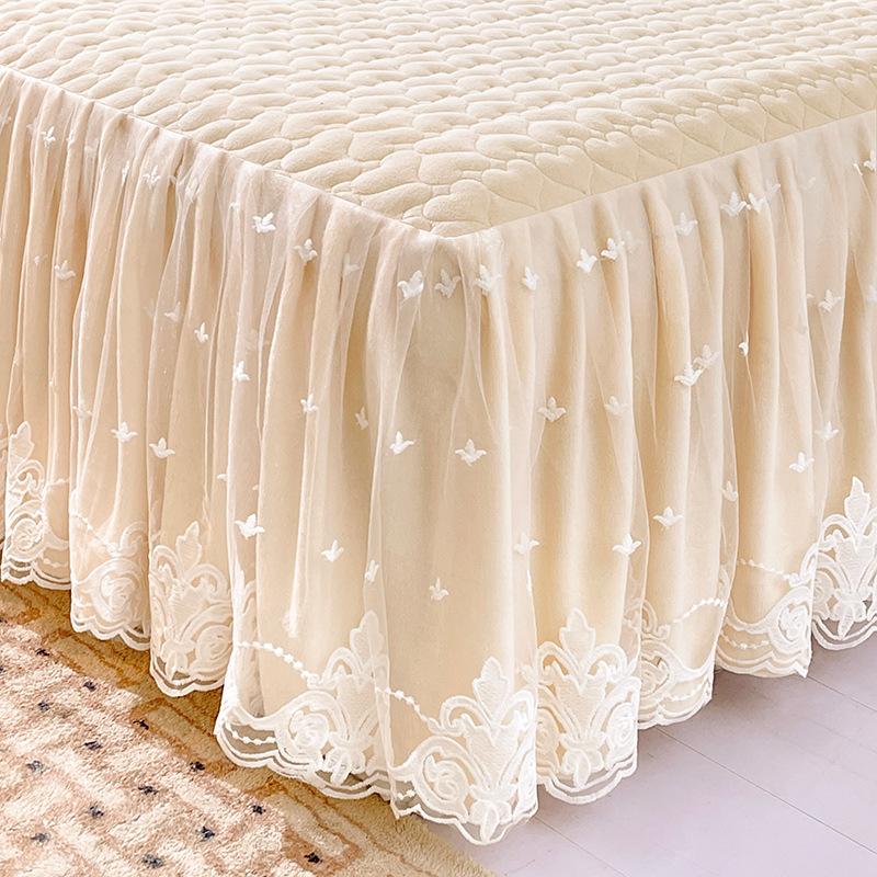 Lace Bed Skirt Thickened Quilted Coral Fleece Bedspread Mattress Protective Cover Autumn and Winter Bedding