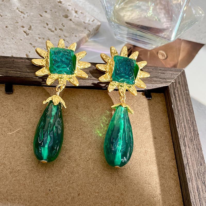 Classic Middle Women Girls Enamel Flower Earrings Ear Clip Vintage Elegant Lady High-end Party Banquet Accessories Jewelry