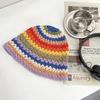 Cappello da pescatore all'uncinetto intrecciato color arcobaleno fatto a mano, cappello a secchiello retrò giapponese famoso su internet in stile coreano, cappello di paglia per coppia