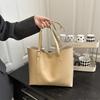 Casual Retro Autumn New Simple Tote Bag Women's Large-capacity Solid Color Niche Versatile Commuter Shoulder Bag