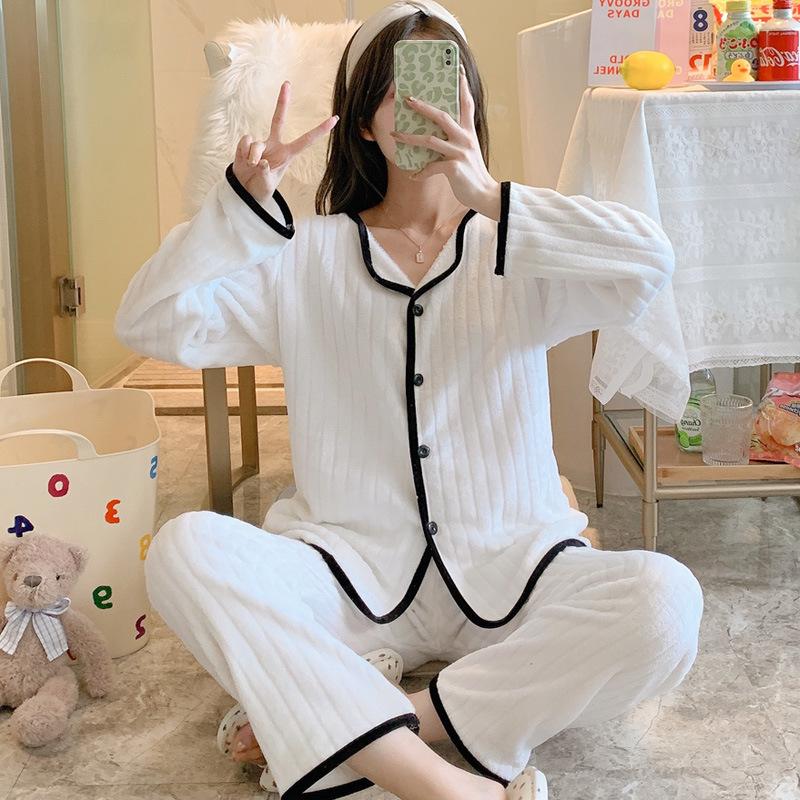 Podzimní a zimní pyžama Dámské Flanel Cardigan Pyžamo Korejská verze Zesílený korálový samet Sada oblečení pro volný čas