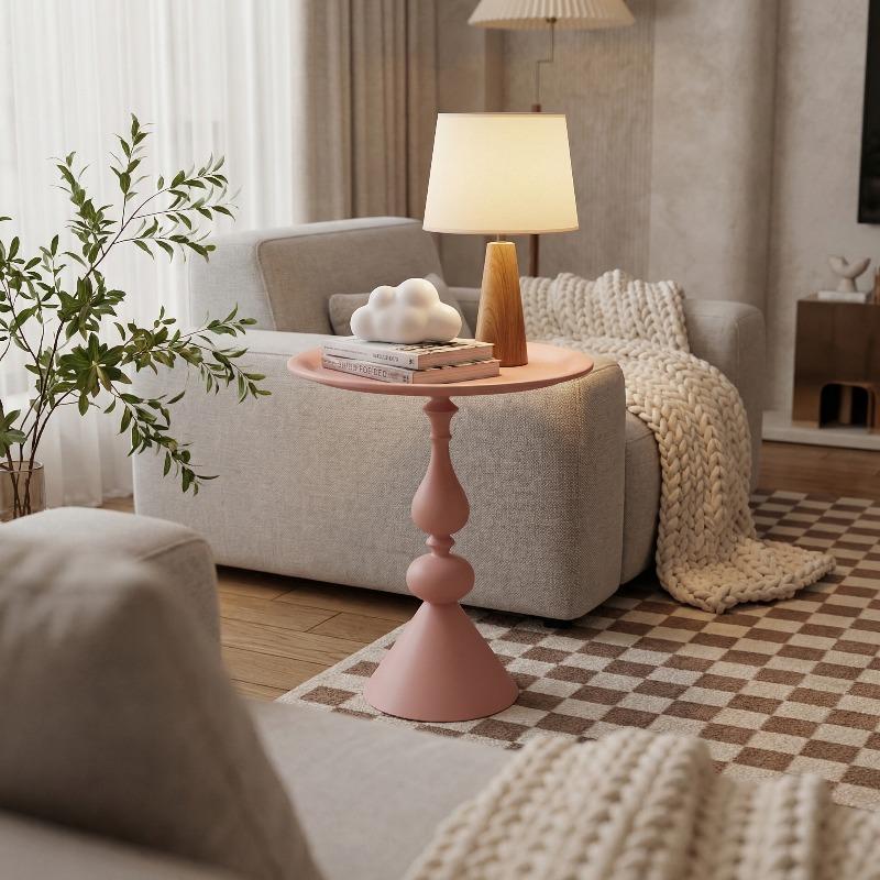 1PC small retro-style creative side table for the living room, coffee table, small round table coffee table, in a retro style