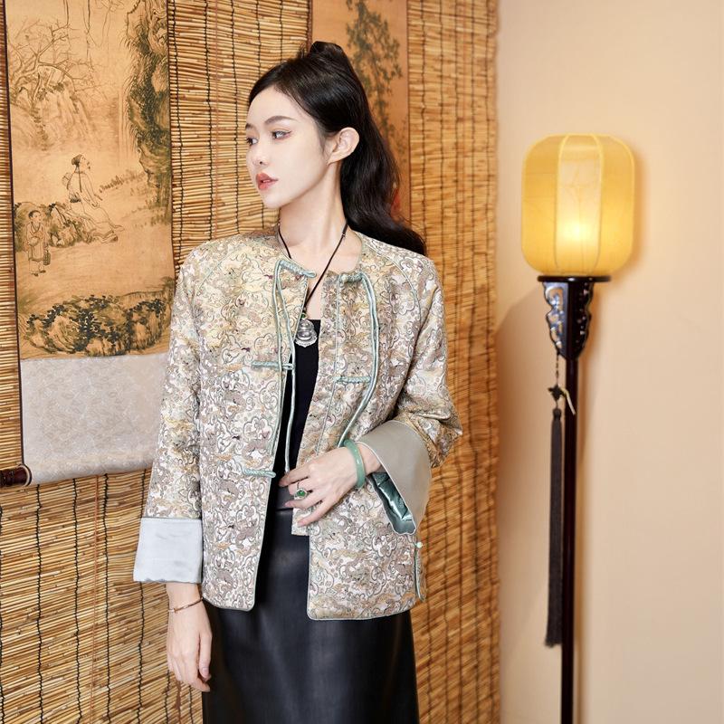 Women's Elegant Silk Jacquard Tang Suit Coat with Round Collar and Button Closure
