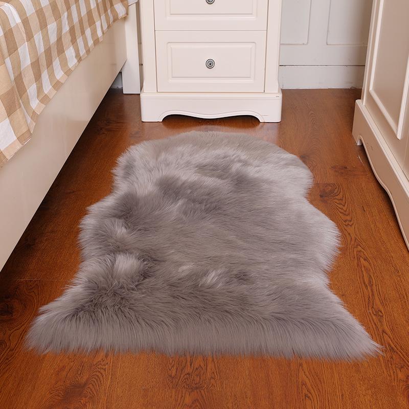 Nordic Style Long Pile Faux Wool Rug for Living Room or Bedroom