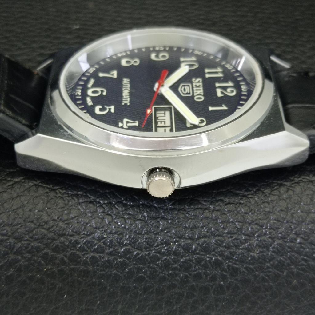 REFURBISHED VINTAGE SEIKO 5 AUTOMATIC JAPAN MENS BLACK DIAL WATCH a435114-2 R122-a435114