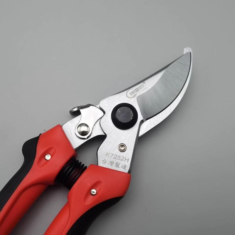 Asaka 7" Pruning Shears with Two-Color TPR Handle – Ideal for Branches, Fruit Trees, and Gardening. Genuine Product.