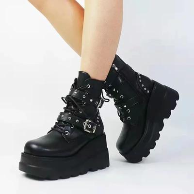 Nuevas botas de tobillo de piel sintética para mujer, zapatos con cordones y punta redonda para otoño e invierno, botas de plataforma para motocicleta para mujer, zapatos góticos