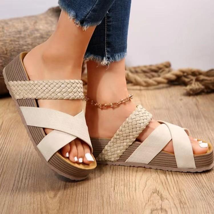 Large Size Casual Sandals Women's New Flat-bottomed Thick-soled One-word Cross Sandals