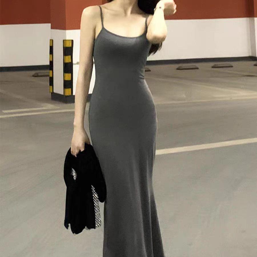 Summer 2026 New Threaded Black Suspender Dress Women's Sexy Spice Girl Skinny Stepmother Hip Wrap Medium Dress