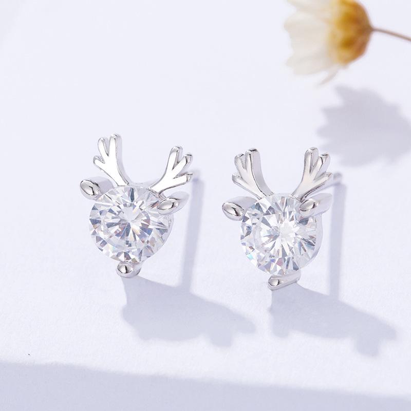 

pure silver needle stud earrings, small temperament, fresh, fashionable and simple personalized ear jewelry, platinum-plated stud earrings
