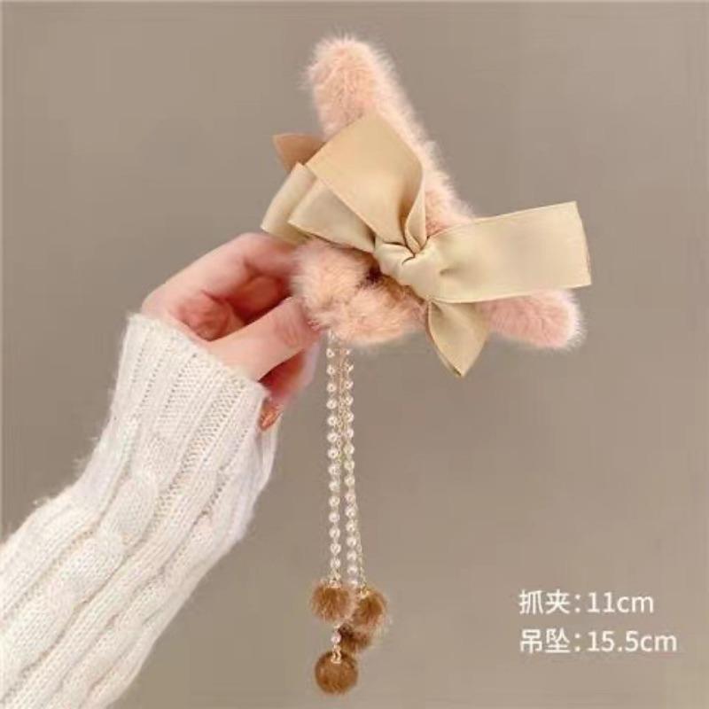 Winter Love Heart Plush Claw Clip Temperamental Tassel Hair Clip Fashion Girls Hair Accessories Clip