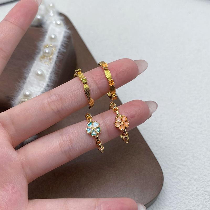 Mittelalterlicher Leichter Luxus Persönlichkeit Emaille Gebürstet Osmanthusblüte Öffnungsring Nische High-End Temperament Ring Frau