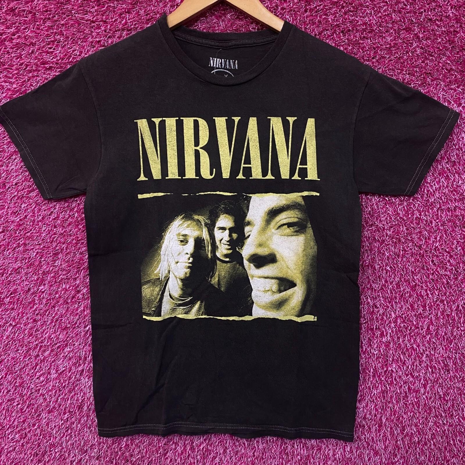 Nirvana Grunge Live Band Tshirt size XS L
